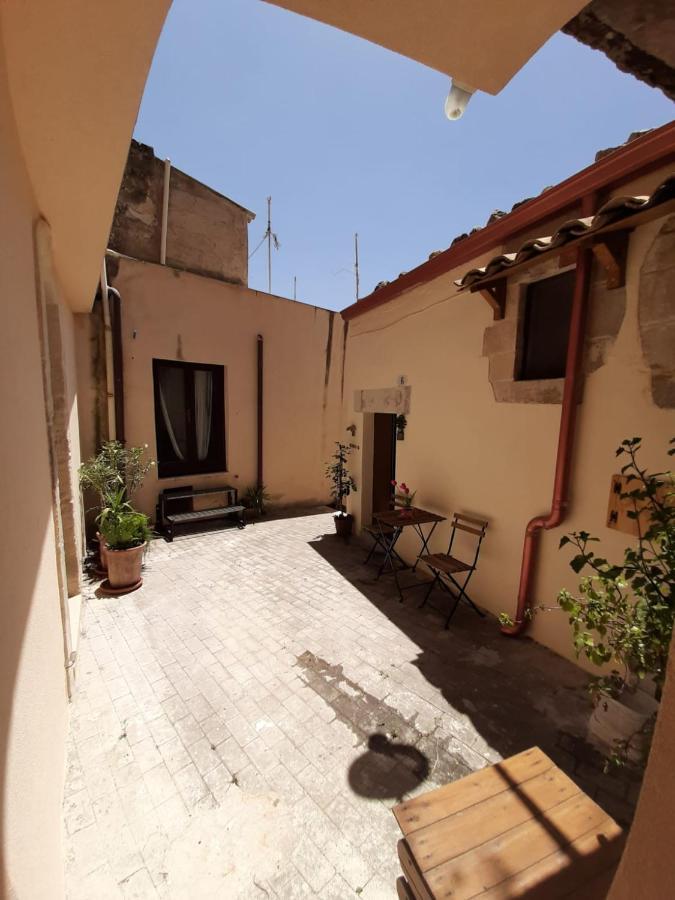 Pura Vida Iblea Hotel Рагуза Екстериор снимка