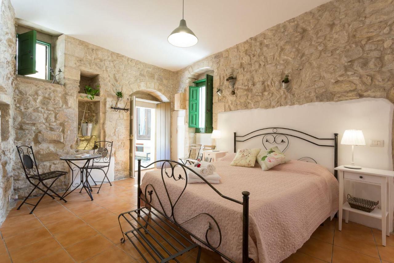 Pura Vida Iblea Hotel Рагуза Екстериор снимка